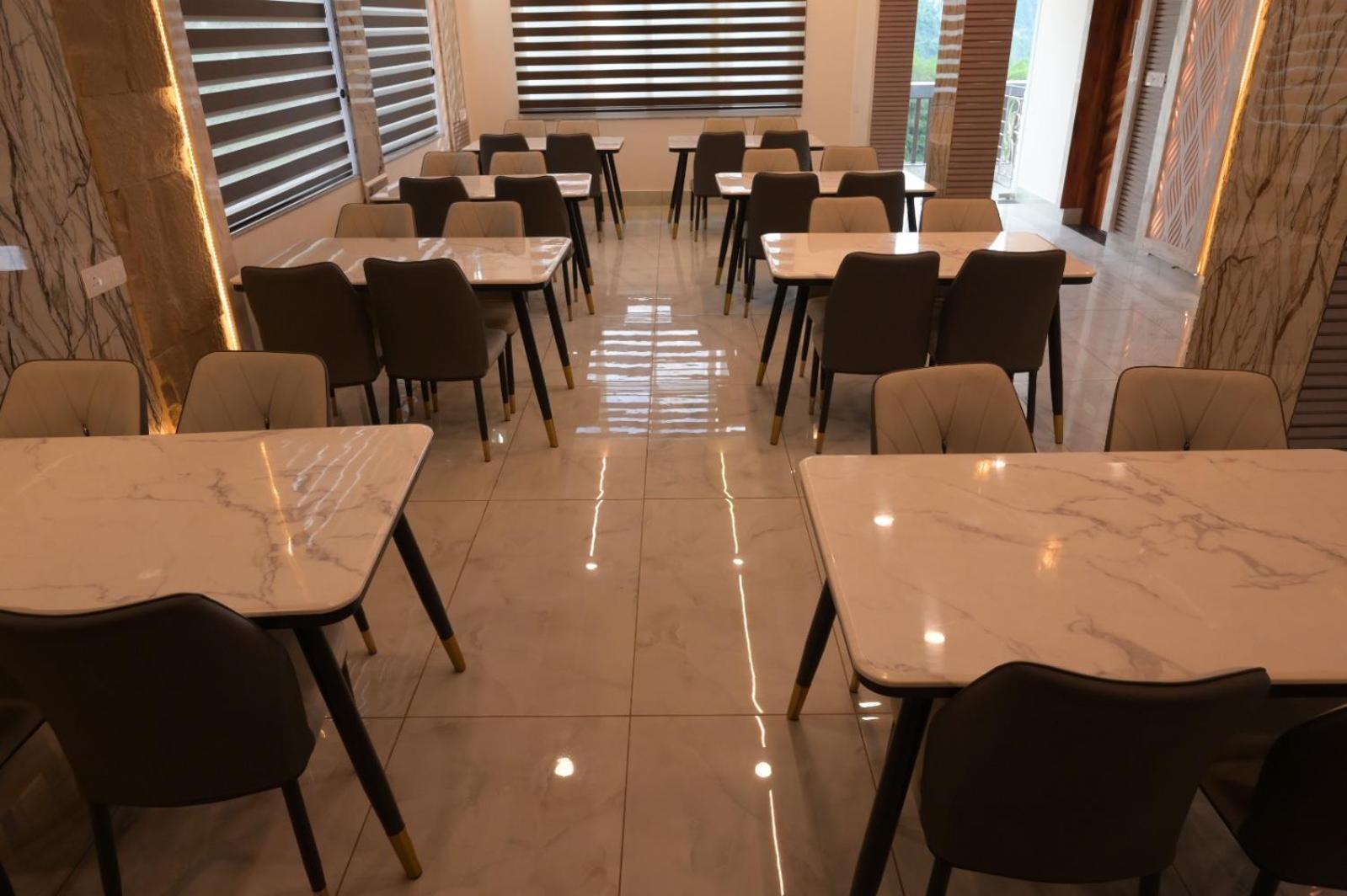 Hotel Udit Inn Rudraprayāg Buitenkant foto